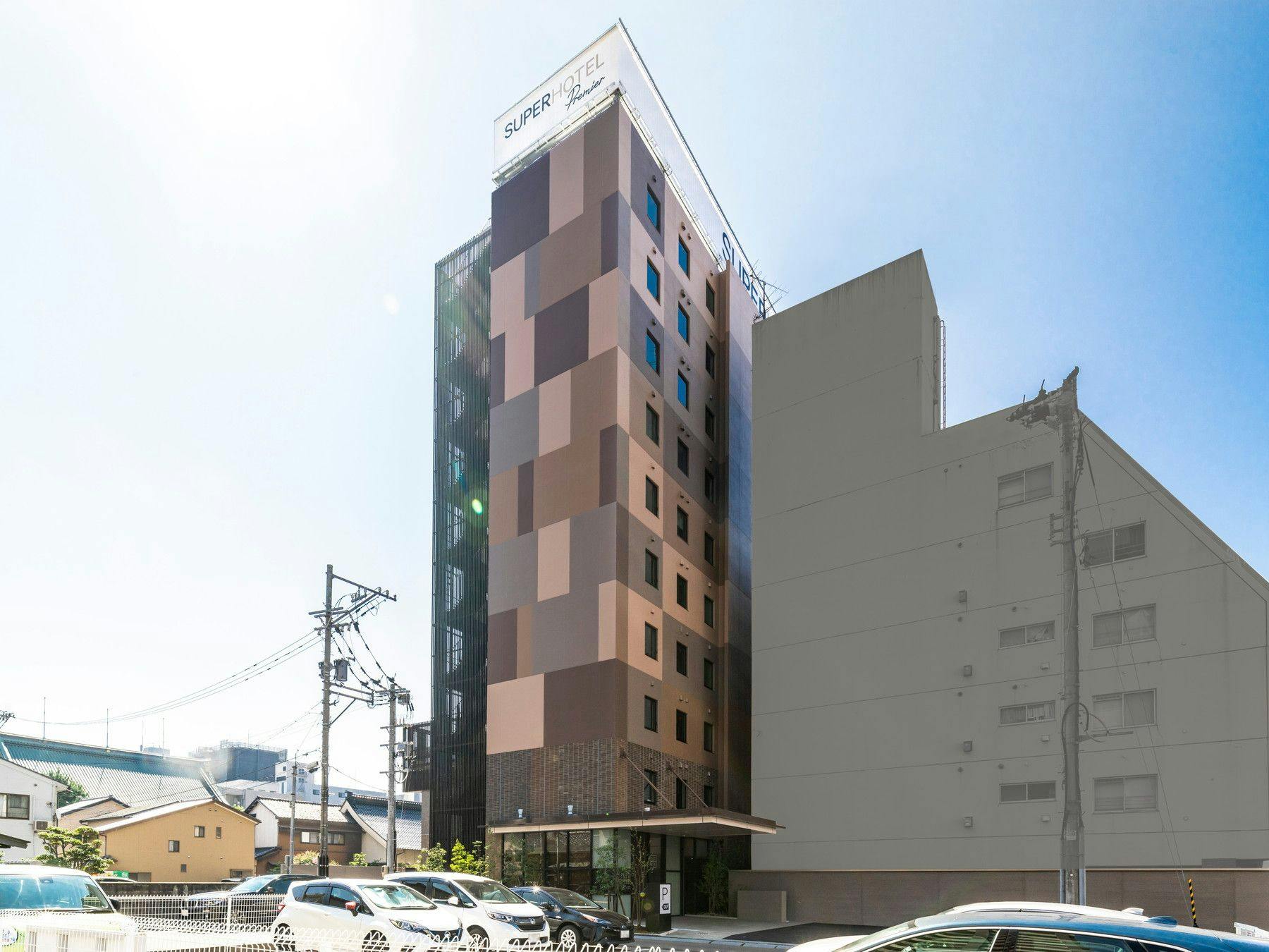 先着順完全予約制でございます