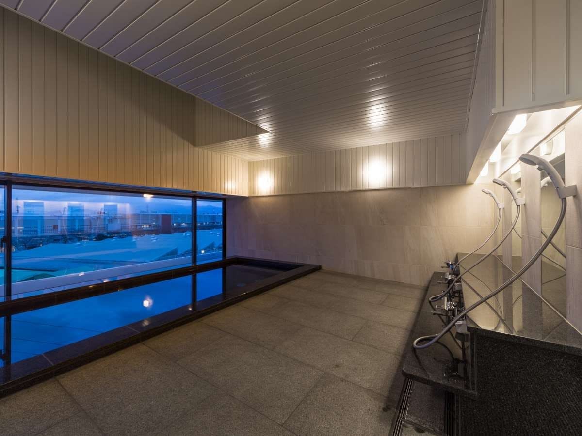 【ห้องอาบน้ำรวมชั้น 7】