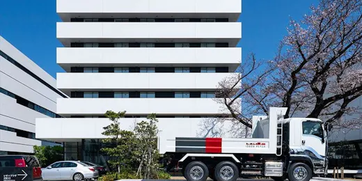 PLAZA annex