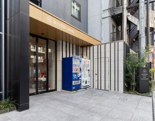 ホテルエントランス