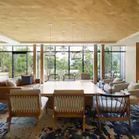 ロビーラウンジ