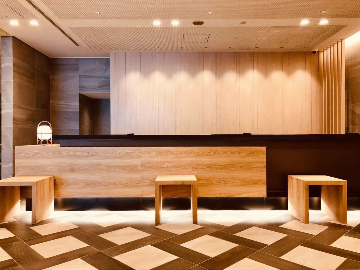 フロントカウンター