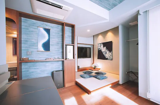 ห้องสวีทดีลักซ์ 'Aizome'