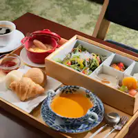 아침부터 몸에 부담 없는 건강한 조식을 즐겨보세요.