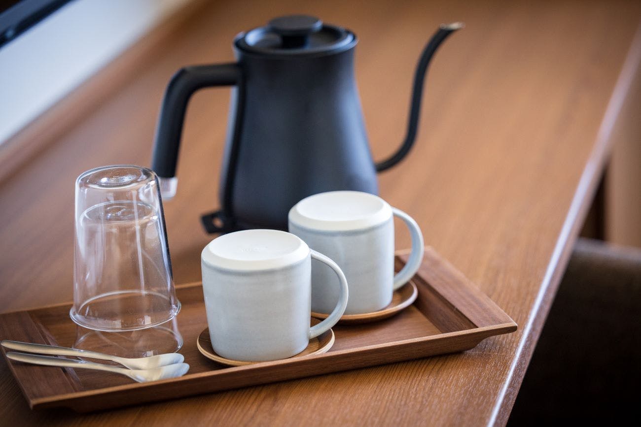 อุปกรณ์ในห้องพัก: ชุดน้ำชา