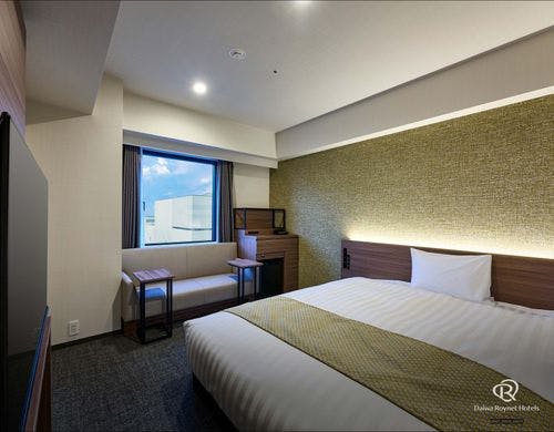 デラックスクイーン