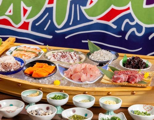 【朝食】その日の旬を自分だけの海鮮丼で。