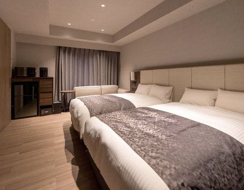 スイートルーム_寝室２