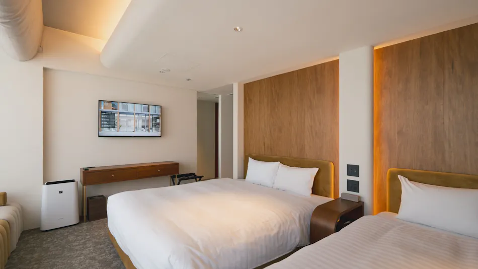 HOTEL ON/OFF