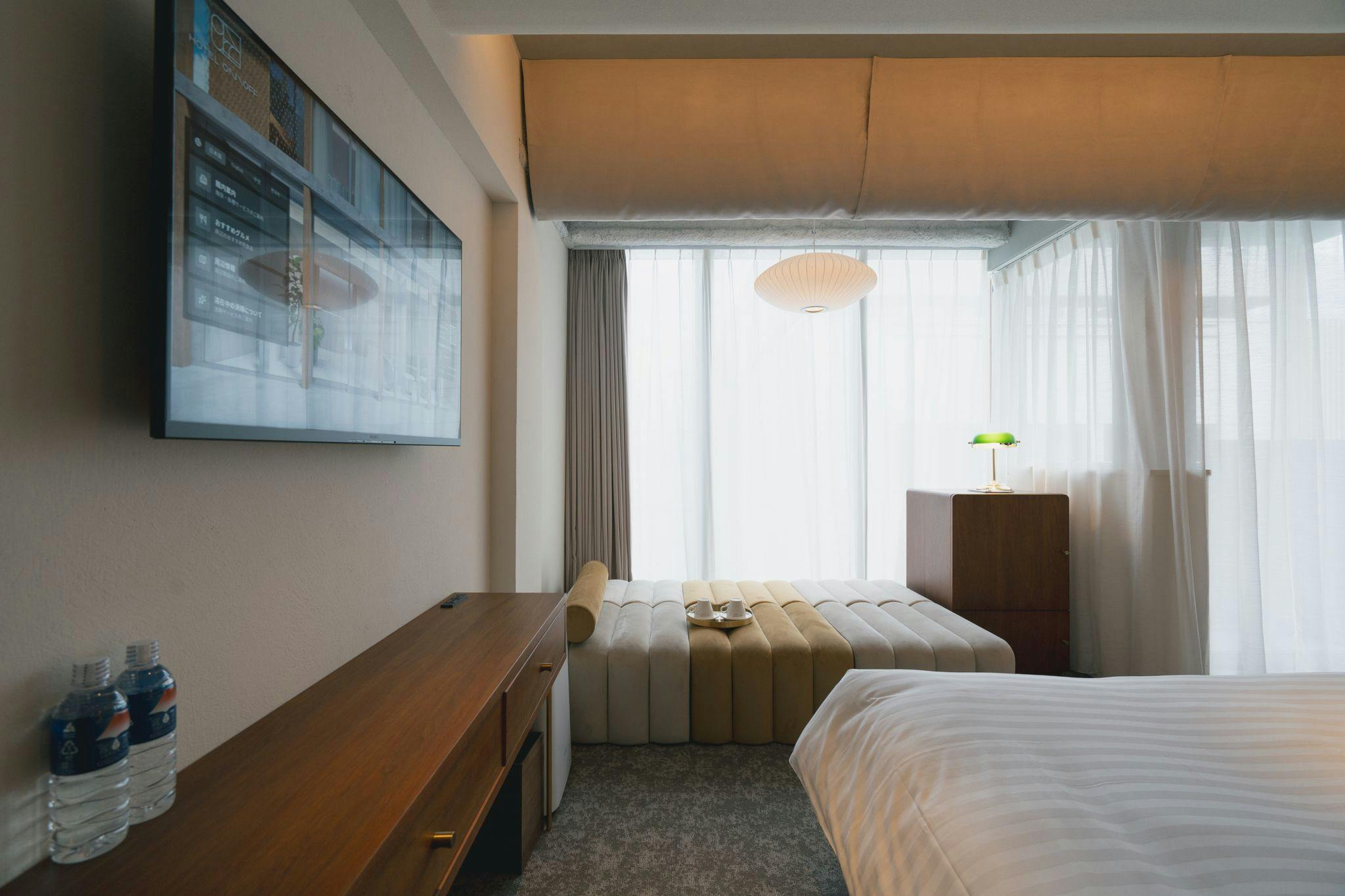 HOTEL ON/OFF