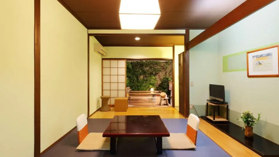 Izumo Kamigami Enmusubi no Yado Konya