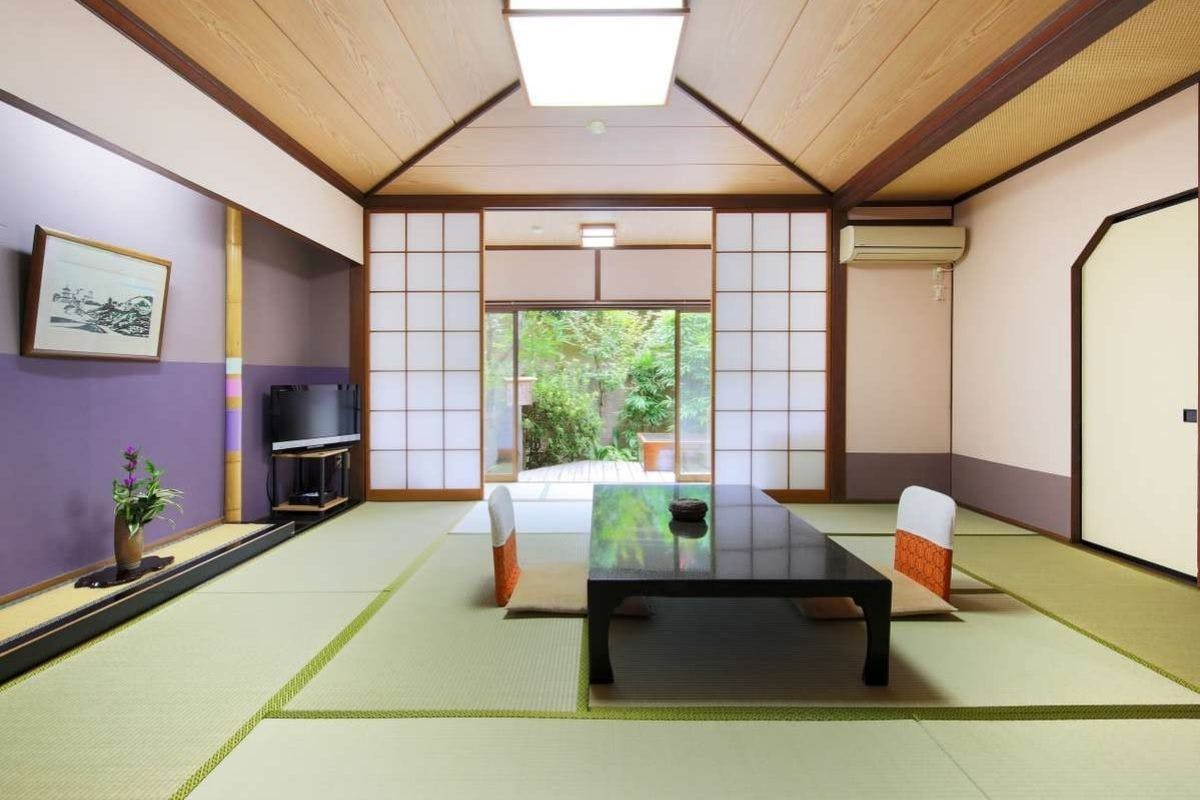 Izumo Kamigami Enmusubi no Yado Konya