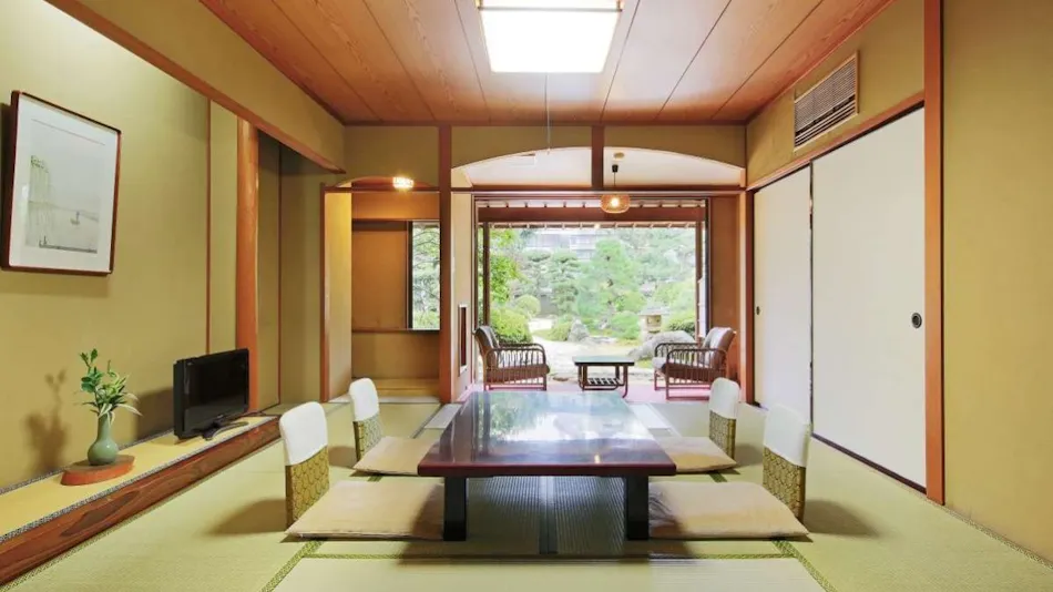 Izumo Kamigami Enmusubi no Yado Konya