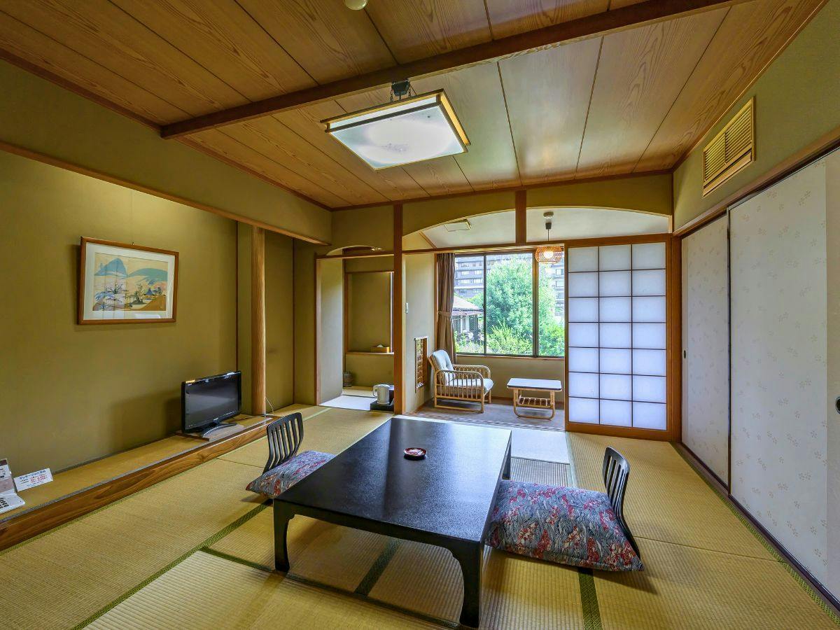 Izumo Kamigami Enmusubi no Yado Konya