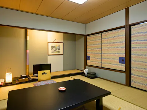 ห้องพักที่ให้ความรู้สึกถึงความงามของสถาปัตยกรรมญี่ปุ่นแบบดั้งเดิม