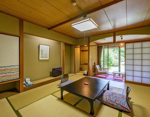 【開花亭／庭園付き客室】