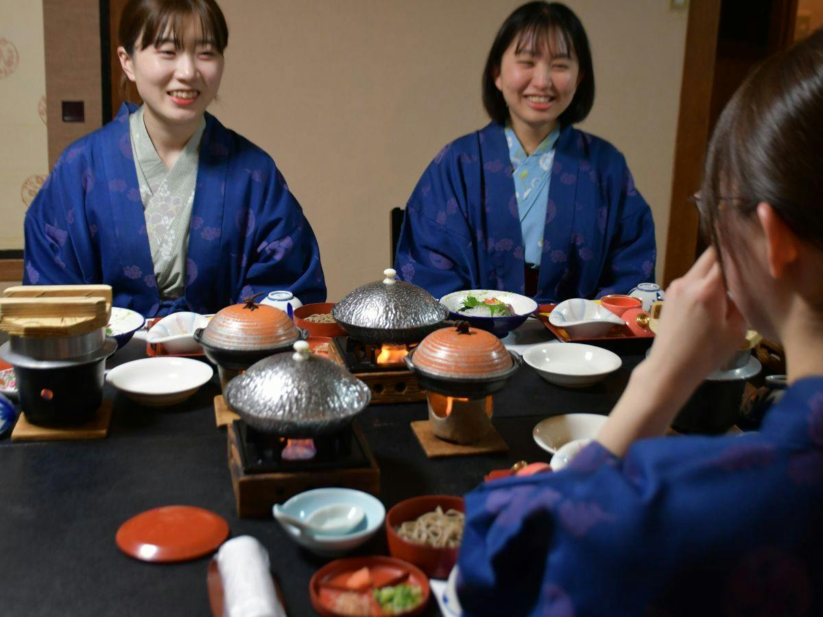 Izumo Kamigami Enmusubi no Yado Konya