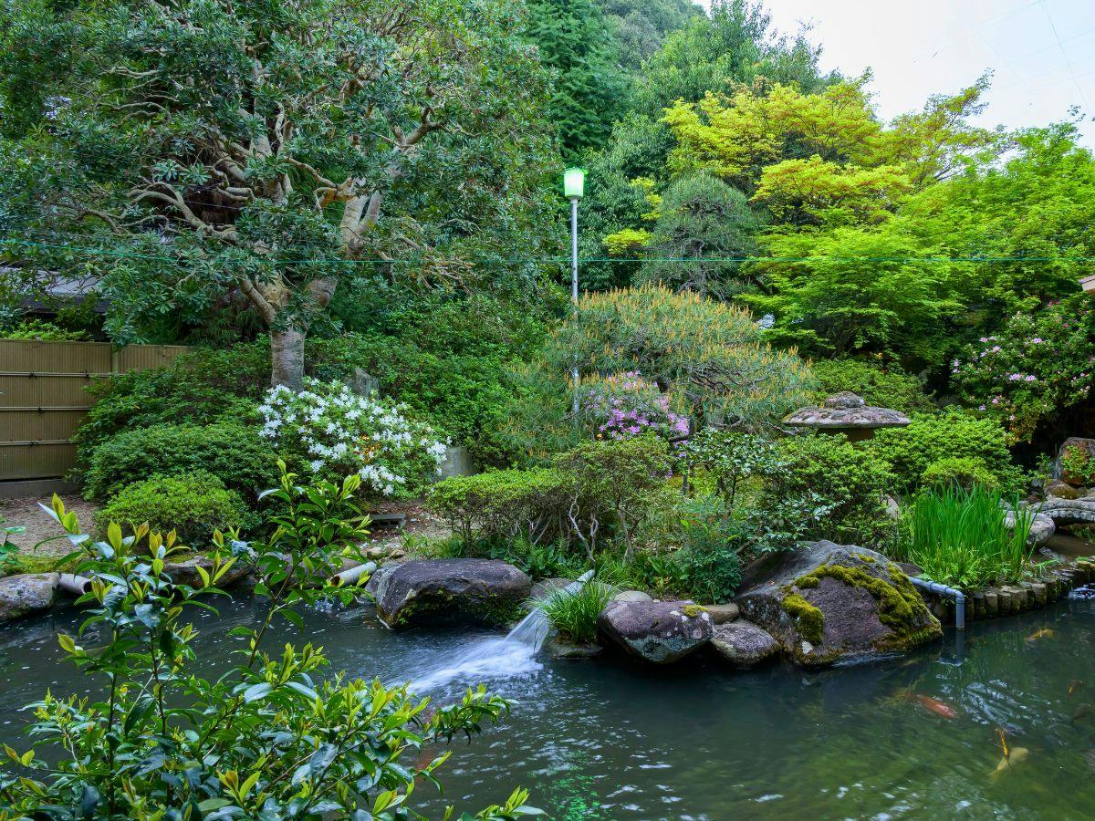 Izumo Kamigami Enmusubi no Yado Konya
