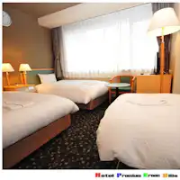 เตียงสามสาม