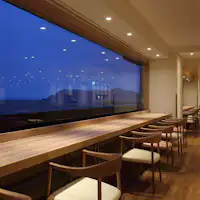 ตัวอย่างที่นั่งในร้านอาหาร