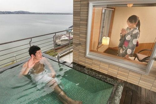 Kirara馆附露天浴池的客房