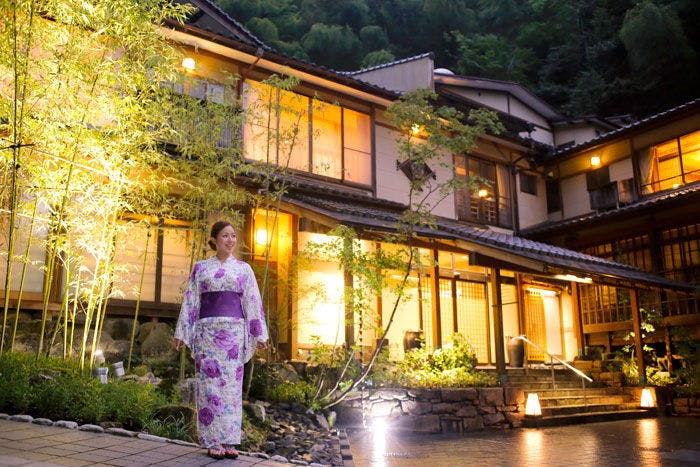 ภายนอกของยูระ