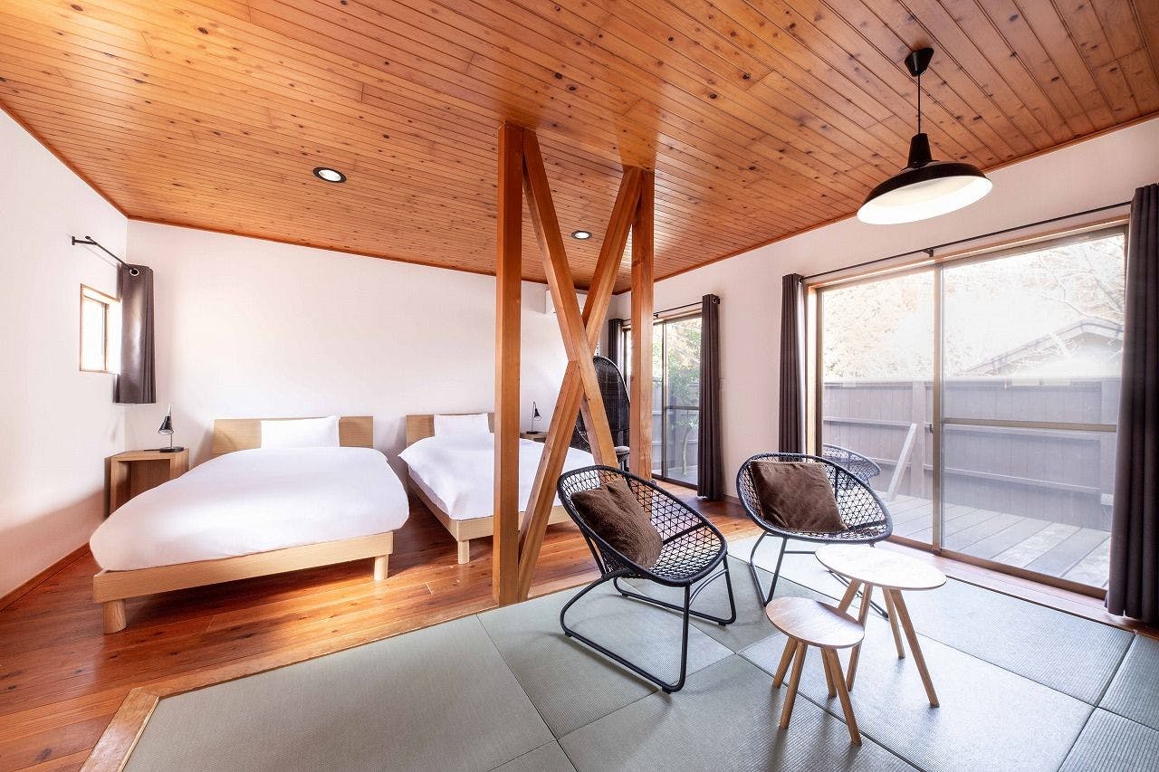 【ห้องพักแบบญี่ปุ่นและตะวันตก 12 เสื่อทาทามิ】น้ำพุร้อนกลางแจ้ง + ในร่ม