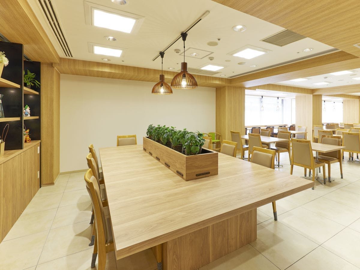 ร้านอาหาร / ห้องอาหารเช้าชั้น 2 'แฟนตาซี'