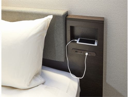 【バスルーム / ファミリールーム】