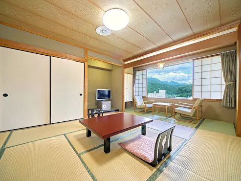 อาคารฝั่งตะวันตก ห้องสไตล์ญี่ปุ่น ขนาด 10 เสื่อทาทามิ