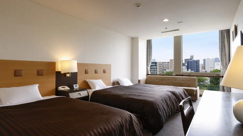 Osaka Castle Hotel