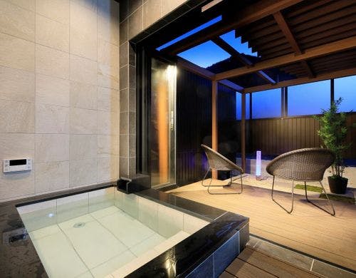 高雅の暖炉（室内）