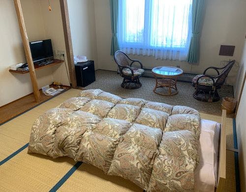 【禁煙】ベッド付きシングル和室湖側