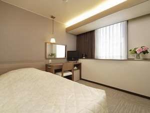 ห้องกว้างเตียงคู่ขนาดกลาง