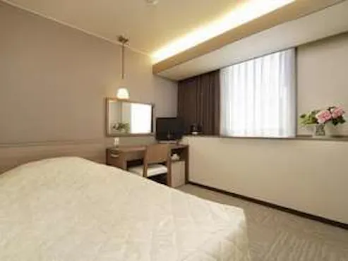 ห้องกว้างเตียงคู่ขนาดกลาง