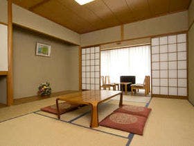 信州佐久　春日温泉　自然体感リゾートかすがの森　旧）かすが荘