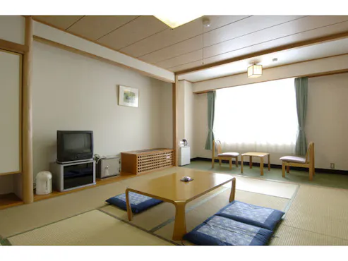 ห้องพักสไตล์ญี่ปุ่น 10 เสื่อทาทามิ อาคารตะวันออก