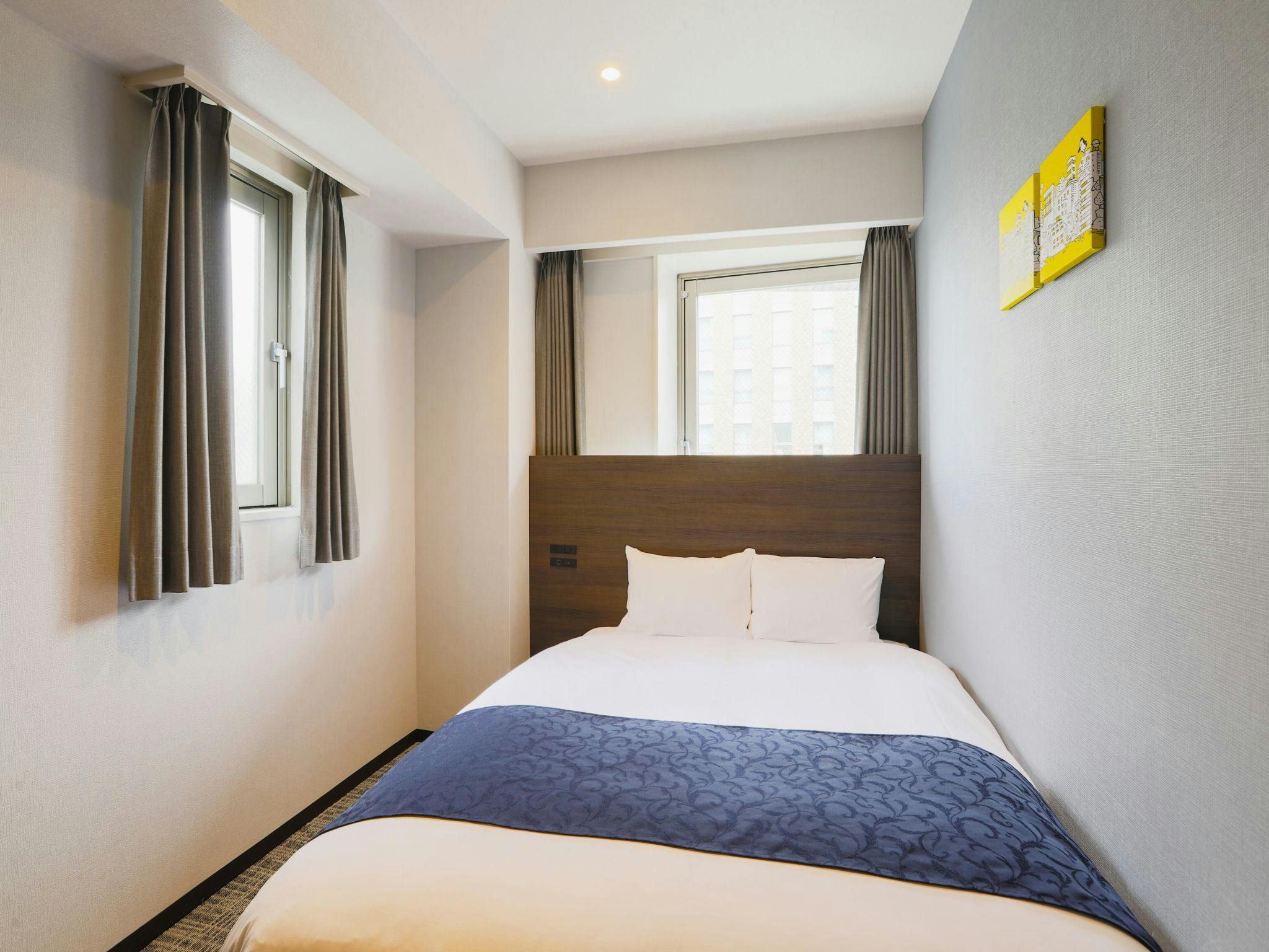 สแตนดาร์ดดับเบิล / 13 ตร.ม. / เตียงกว้าง 140 ซม. 1 เตียง