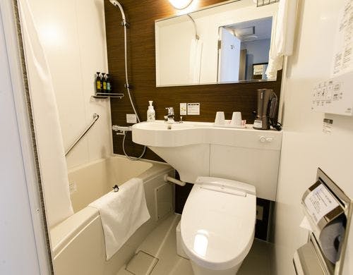 スタンダードダブル／13平米／140cm幅×1台