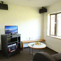 ห้องคาราโอเกะตามการจองที่แผนกต้อนรับ