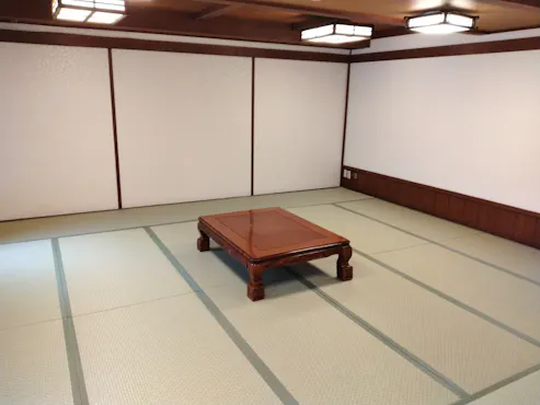 Example of a Special Japanese-Style Room (10 Tatami Mats or Larger)