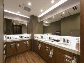 豪華カプセルホテル　安心お宿プレミア　新橋汐留店