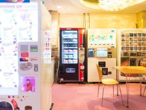 自動販売機　各種ございます。