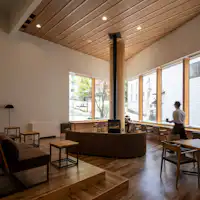 大廳內的「adex cafe」