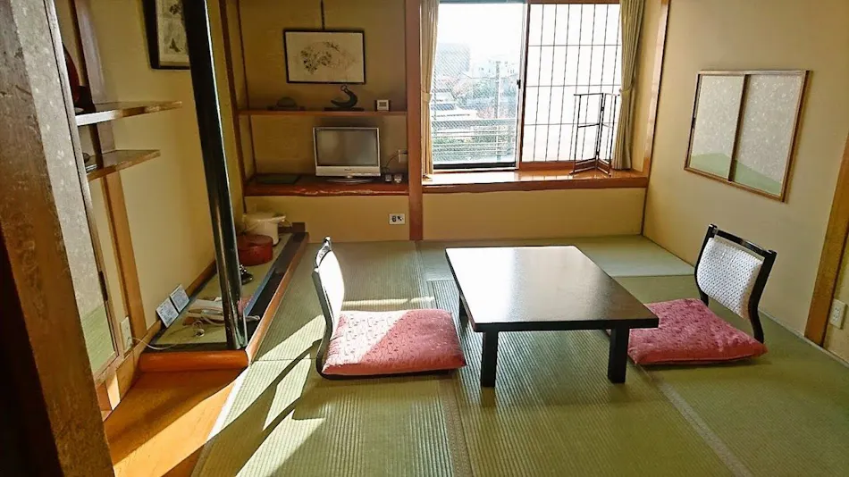 Tokiwokazaderu Yado Wakaba Ryokan