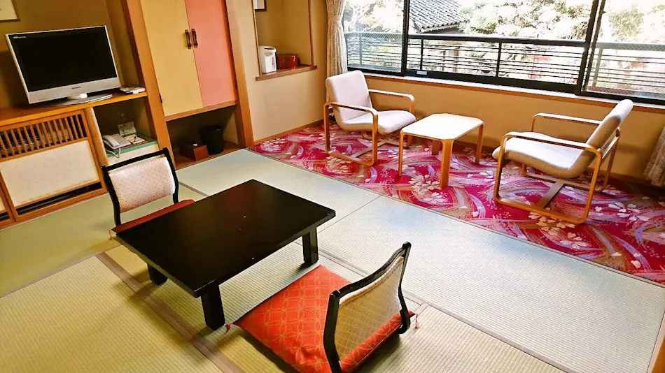 Tokiwokazaderu Yado Wakaba Ryokan