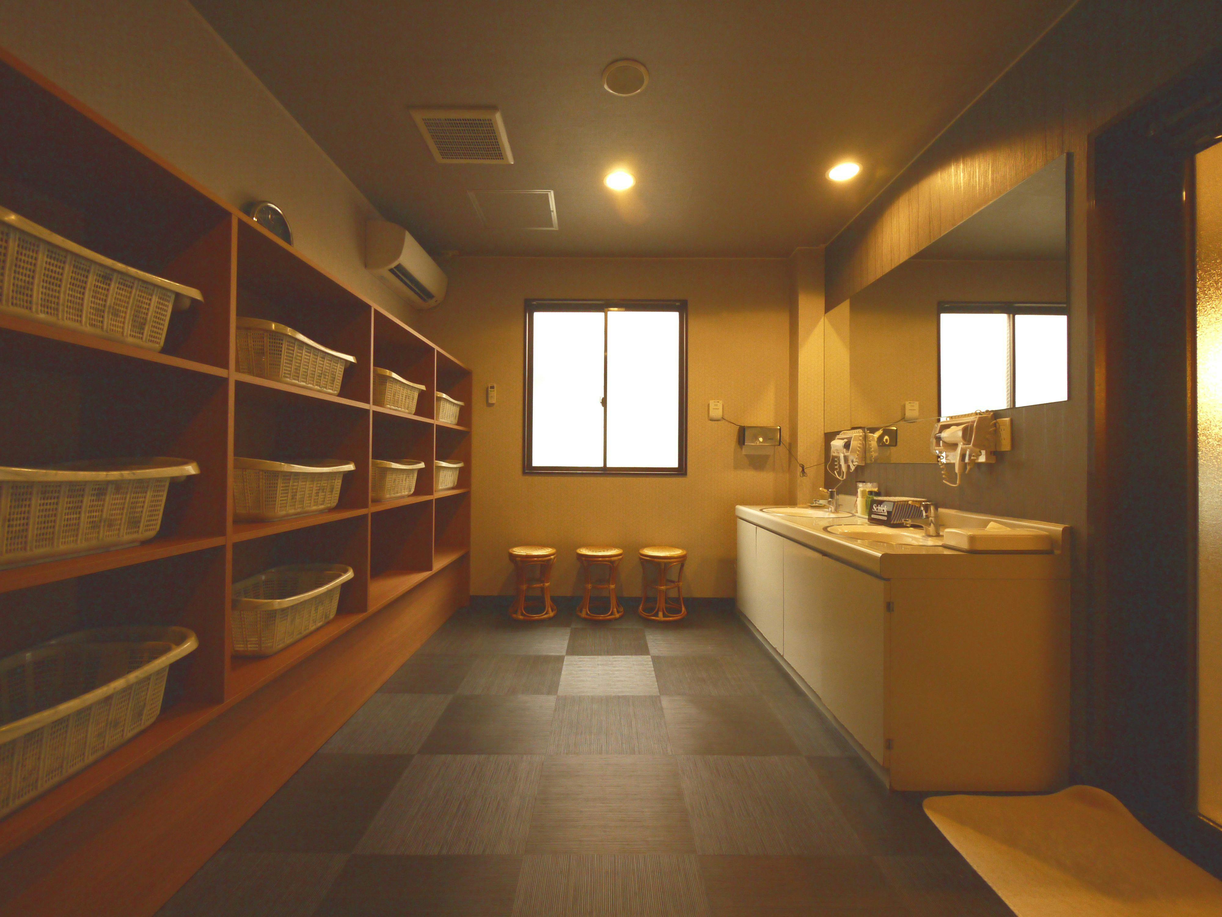 ห้องอาบน้ำสาธารณะ