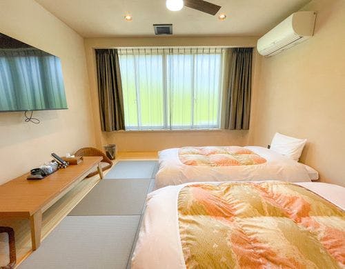 ４F洋室は、動画配信サイト対応テレビです