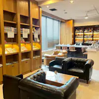 คาเฟ่&บาร์ กาแฟคั่วเอง เครื่องดื่มแอลกอฮอล์ และอาหารว่าง