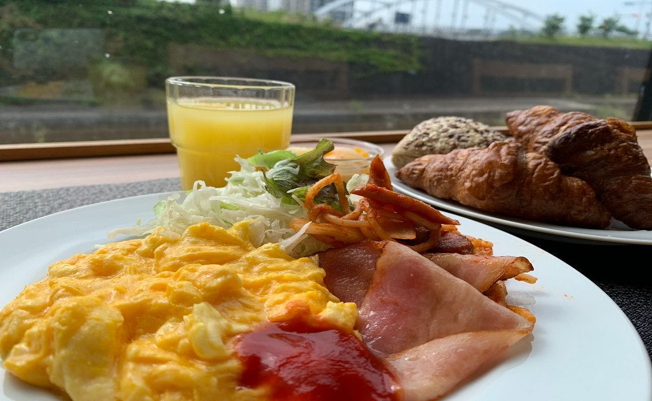 일식 및 양식 조식 뷔페